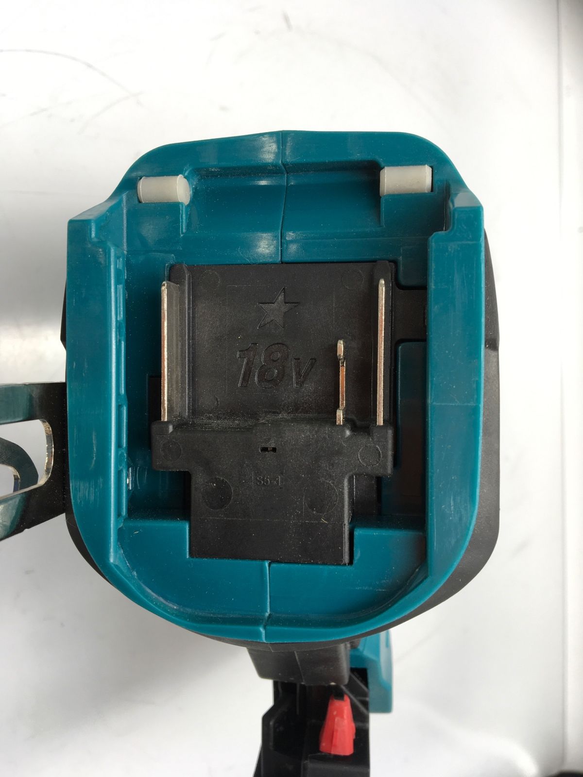 v充電式ピンタッカ