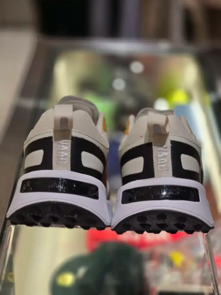 ゴルフシューズ