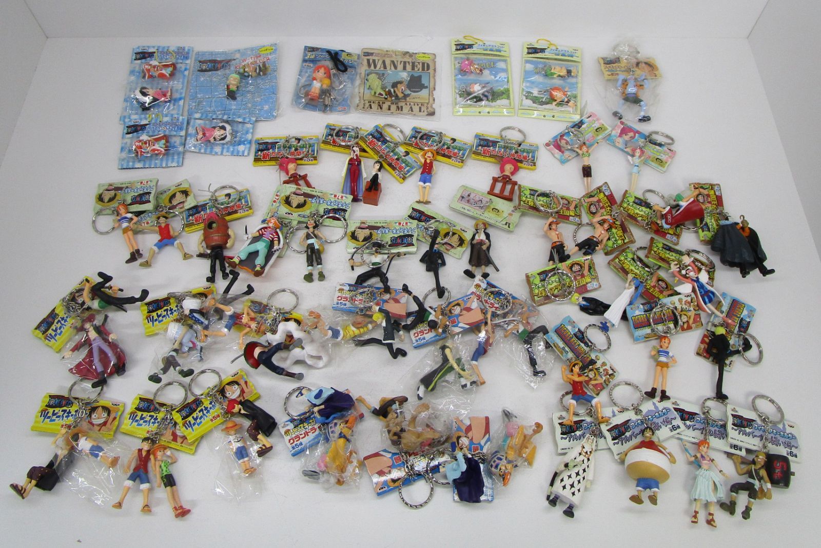 ワンピース ストラップ キーホルダー 大量まとめ - メルカリ