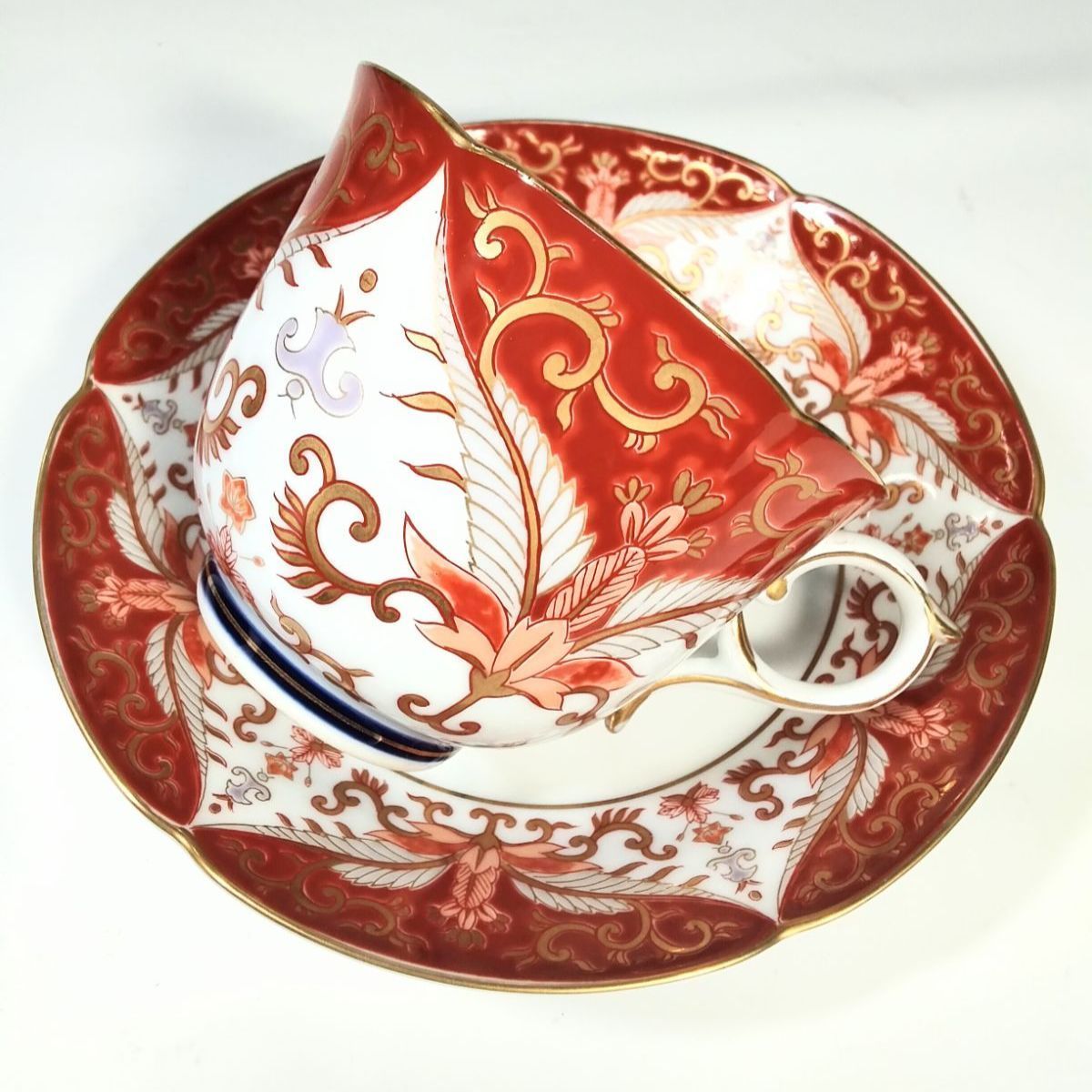 有田焼其泉作 赤濃金彩唐草