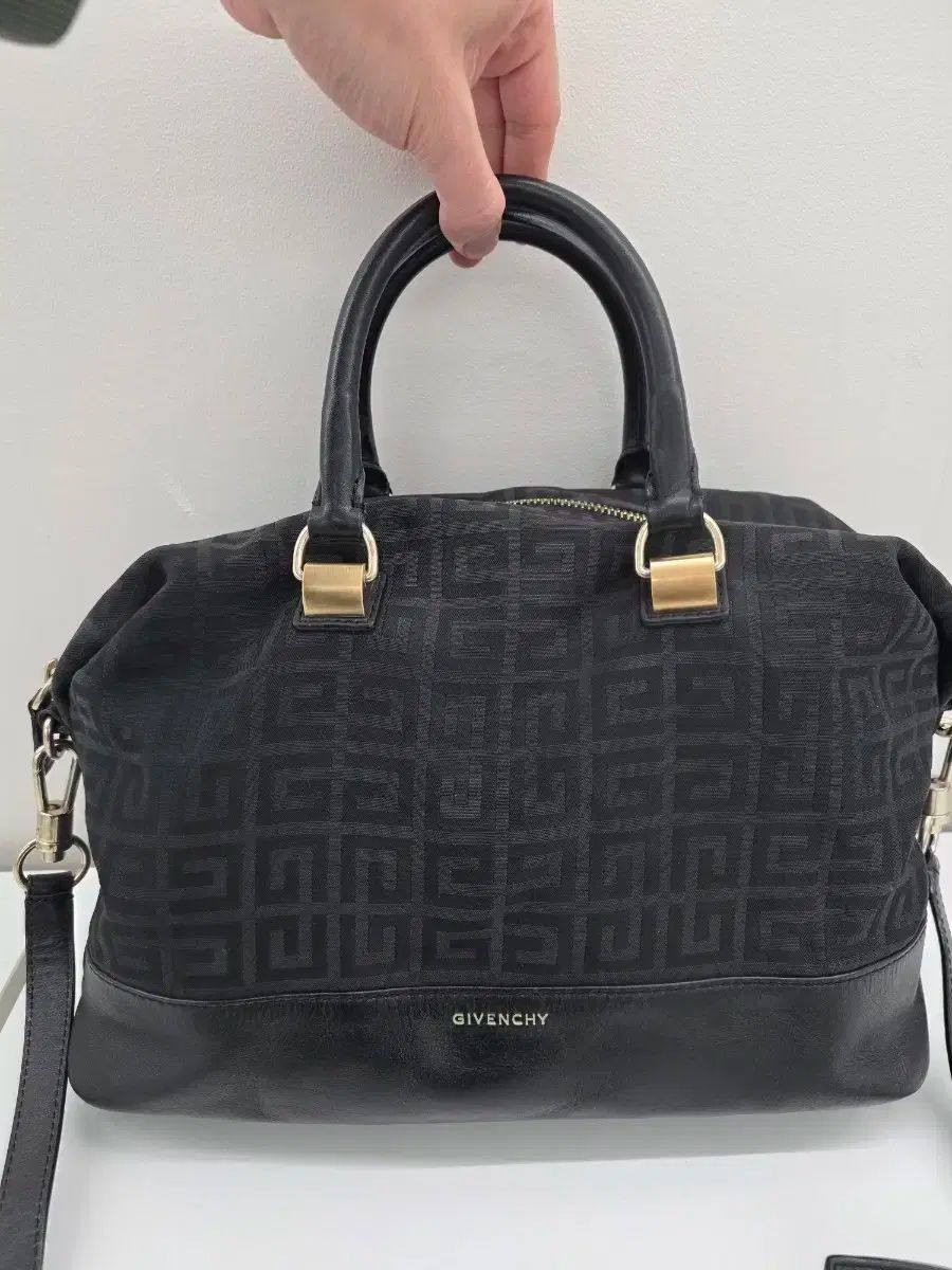 ジバンシィ ブラック パータン トートバッグ ショルダーバッグ