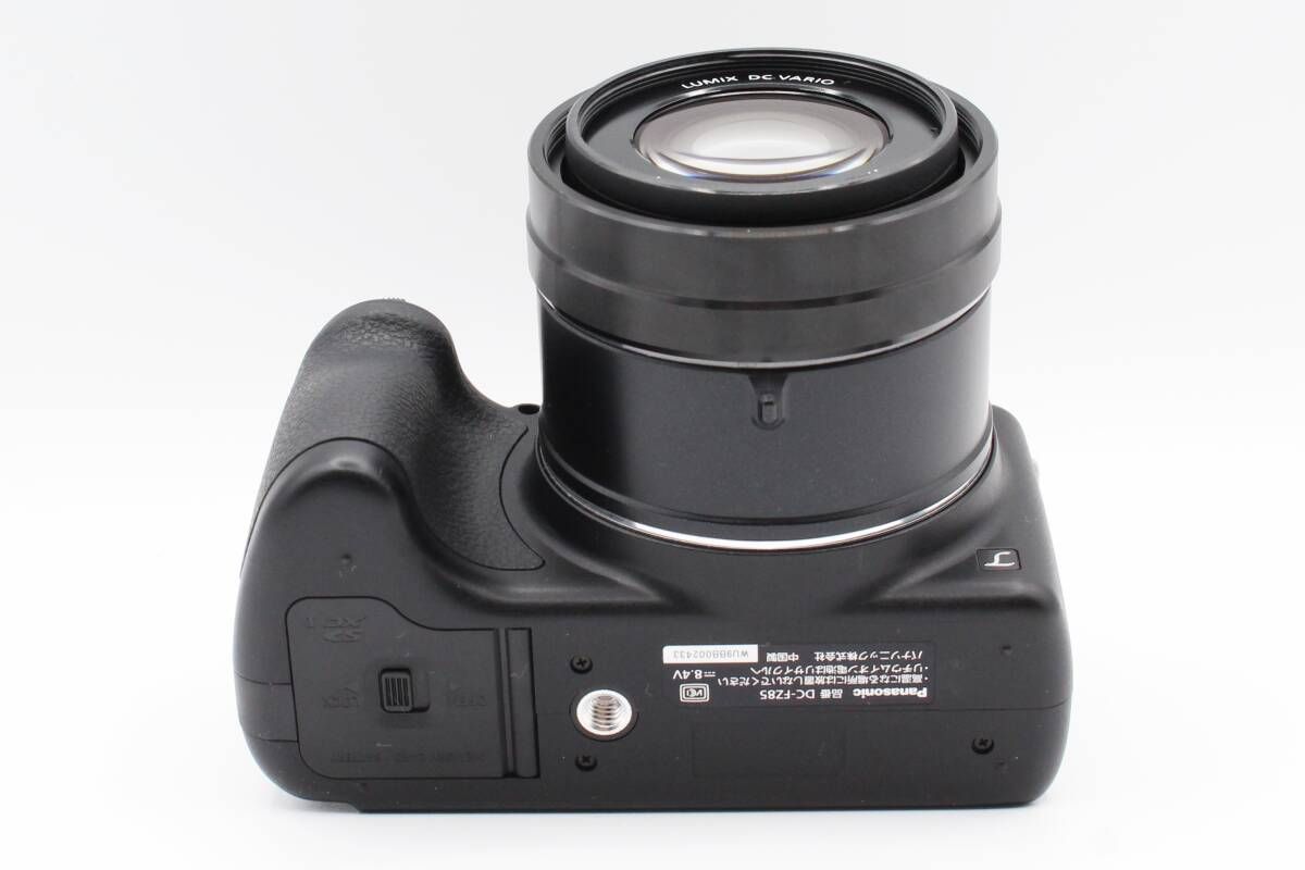 ブラック コンパクトデジタルカメラ