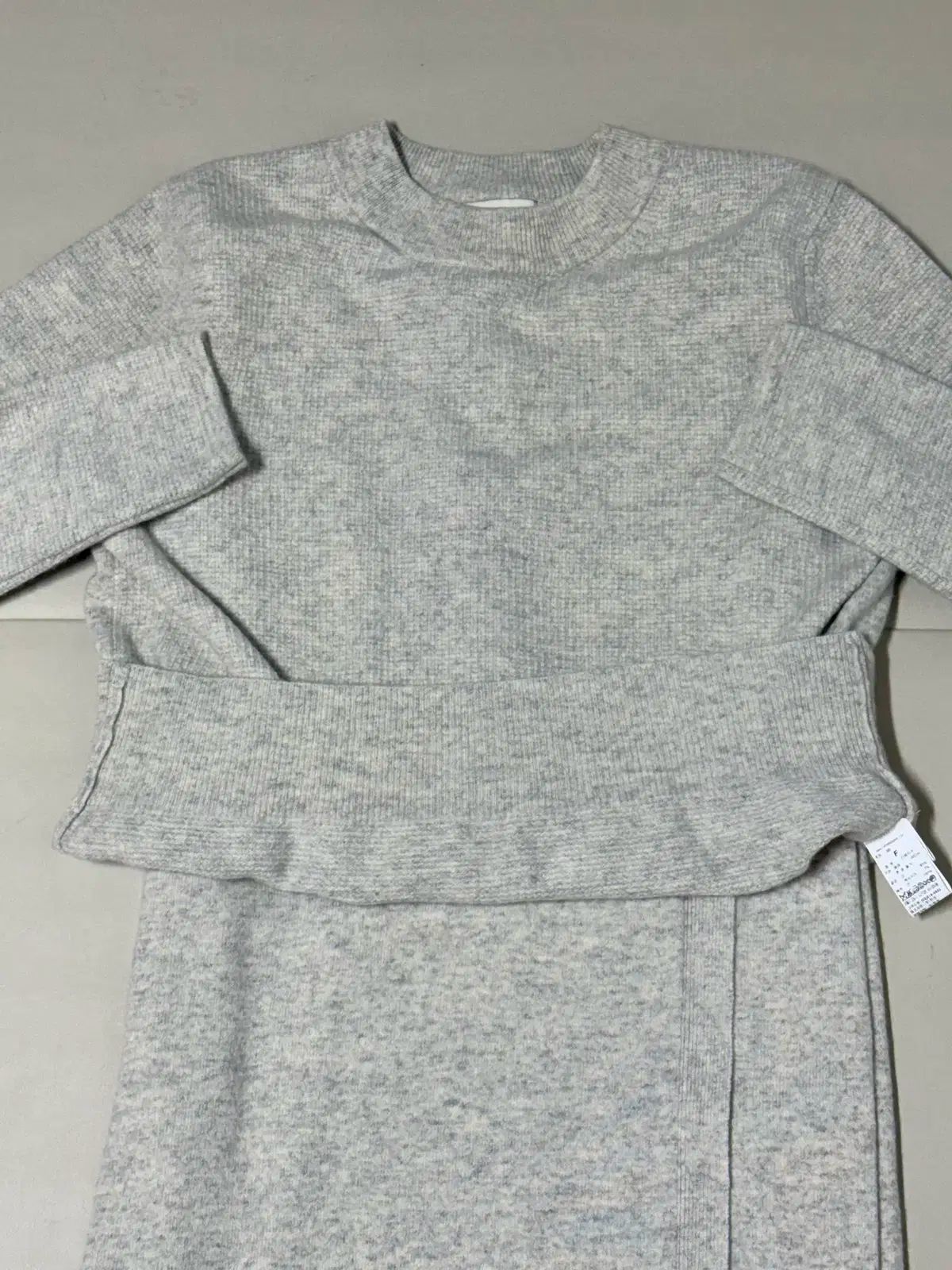 マイン カシミア ニットワンピース