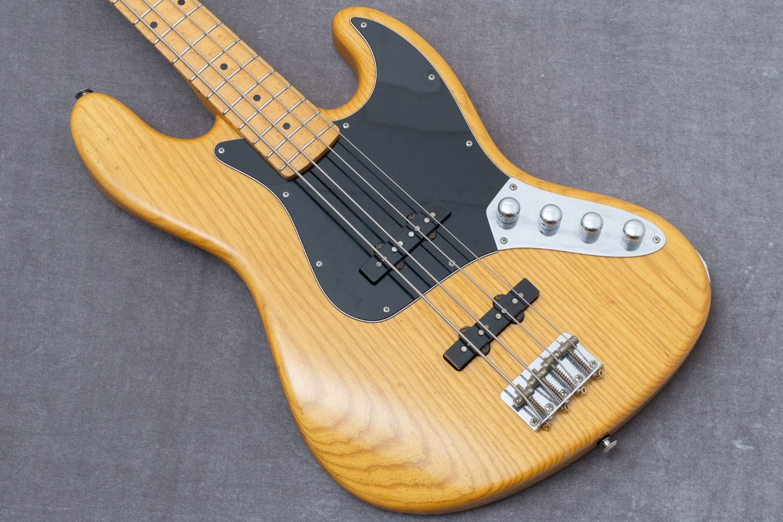 Suhr Classic J Active 4.08 kg 3823 GIB兵庫