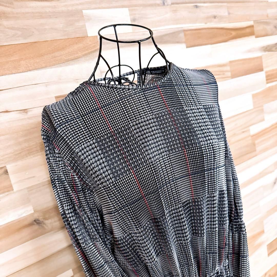 透け感ギャザー