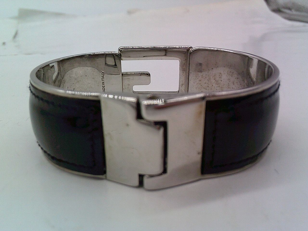 BKP3 グッチ GUCCI Gロゴ バングル ブレスレット シルバー ブラック WWW_MERCADOAVALIA_COM_BR