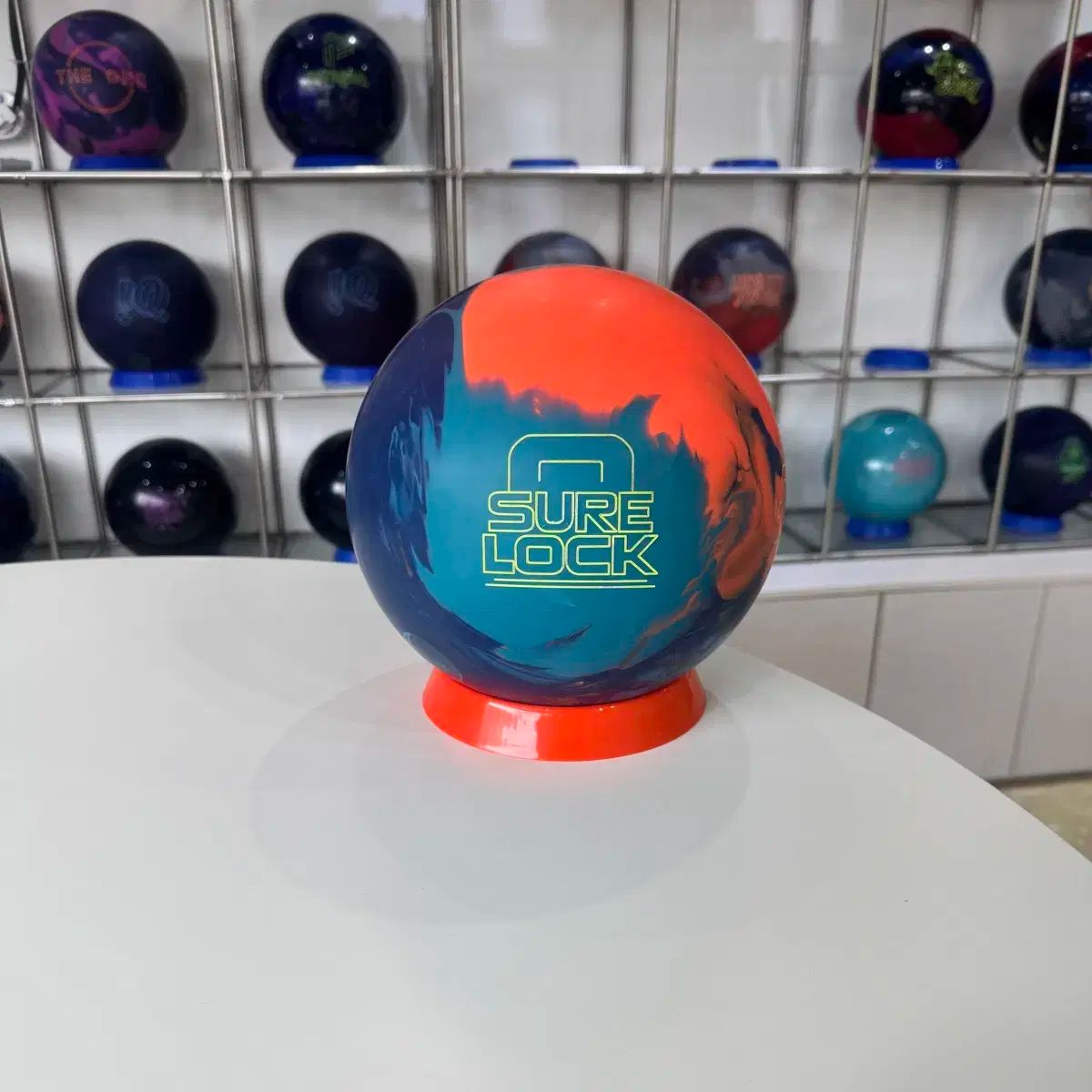 シューロック ボーリングボール リース指孔加工