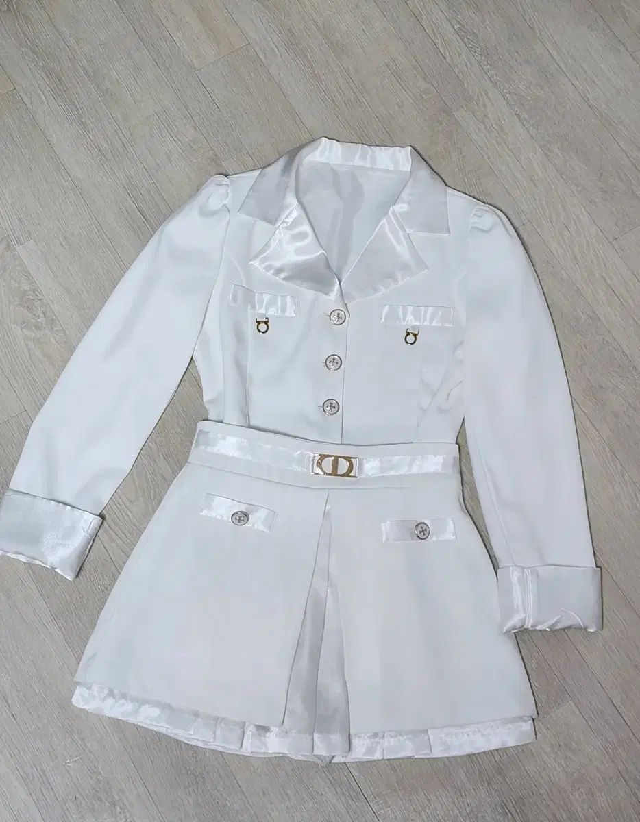 セットアップ スカート