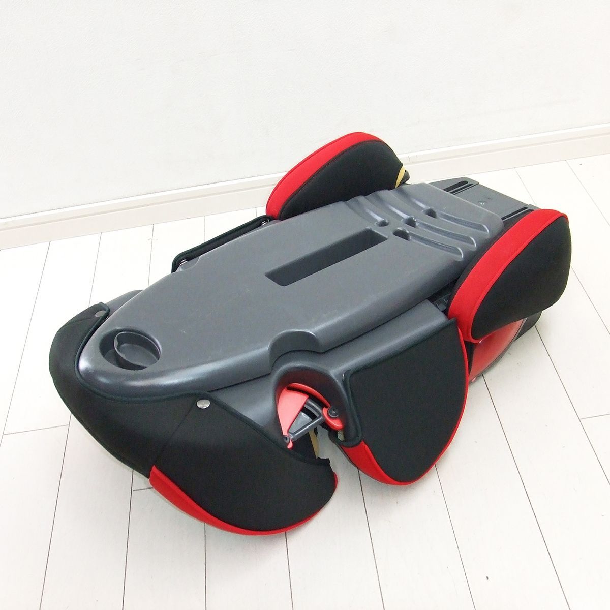  ジュニアシート タカタ TAKATA アイフィックスジュニア ISOFIX 3歳から12歳 チャイルドシート C.一般 車用チャイルドシート チャイルドシート