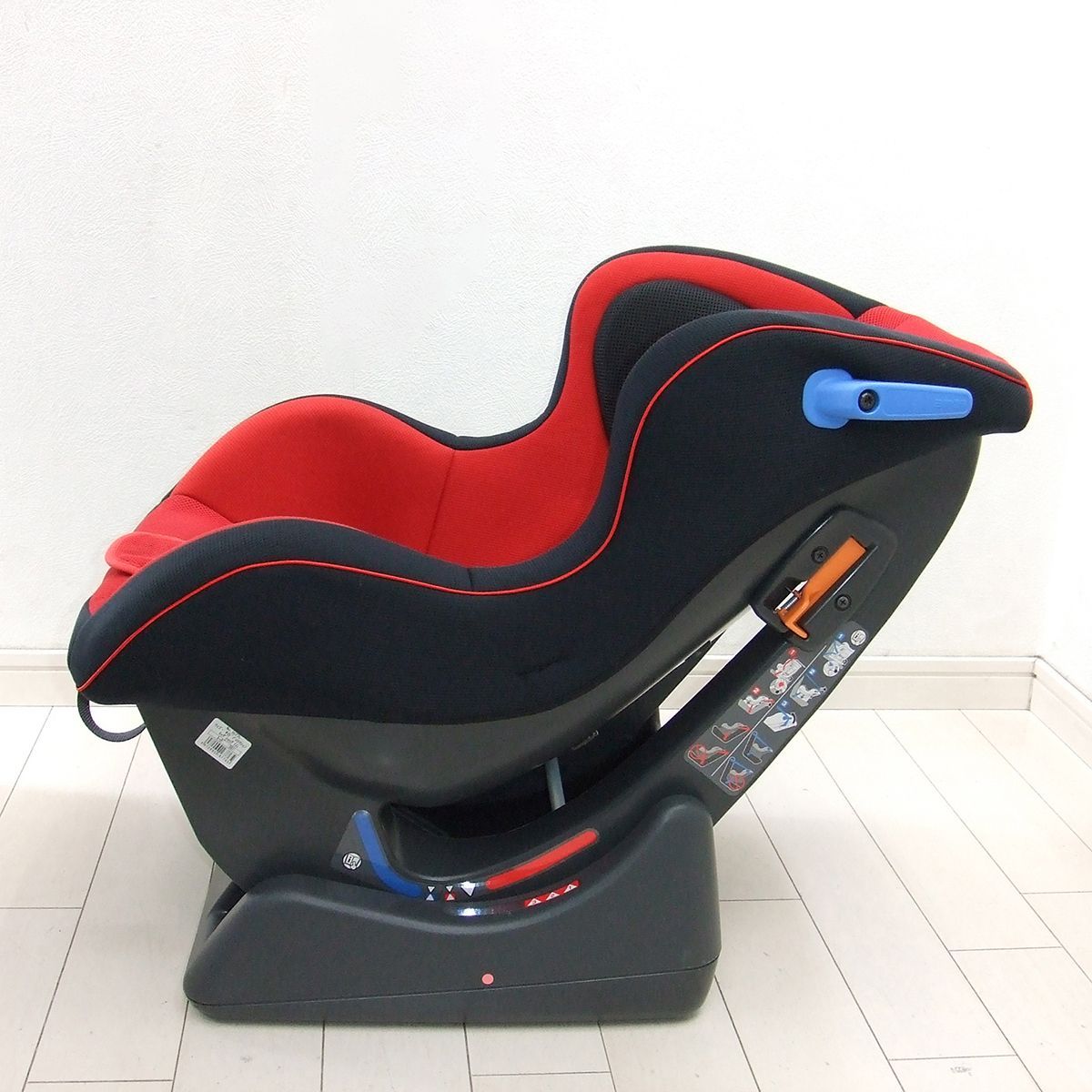  チャイルドシート コンビ combi ウィゴー 4カ月頃から4歳 軽量 品 C.一般 車用チャイルドシート チャイルドシート