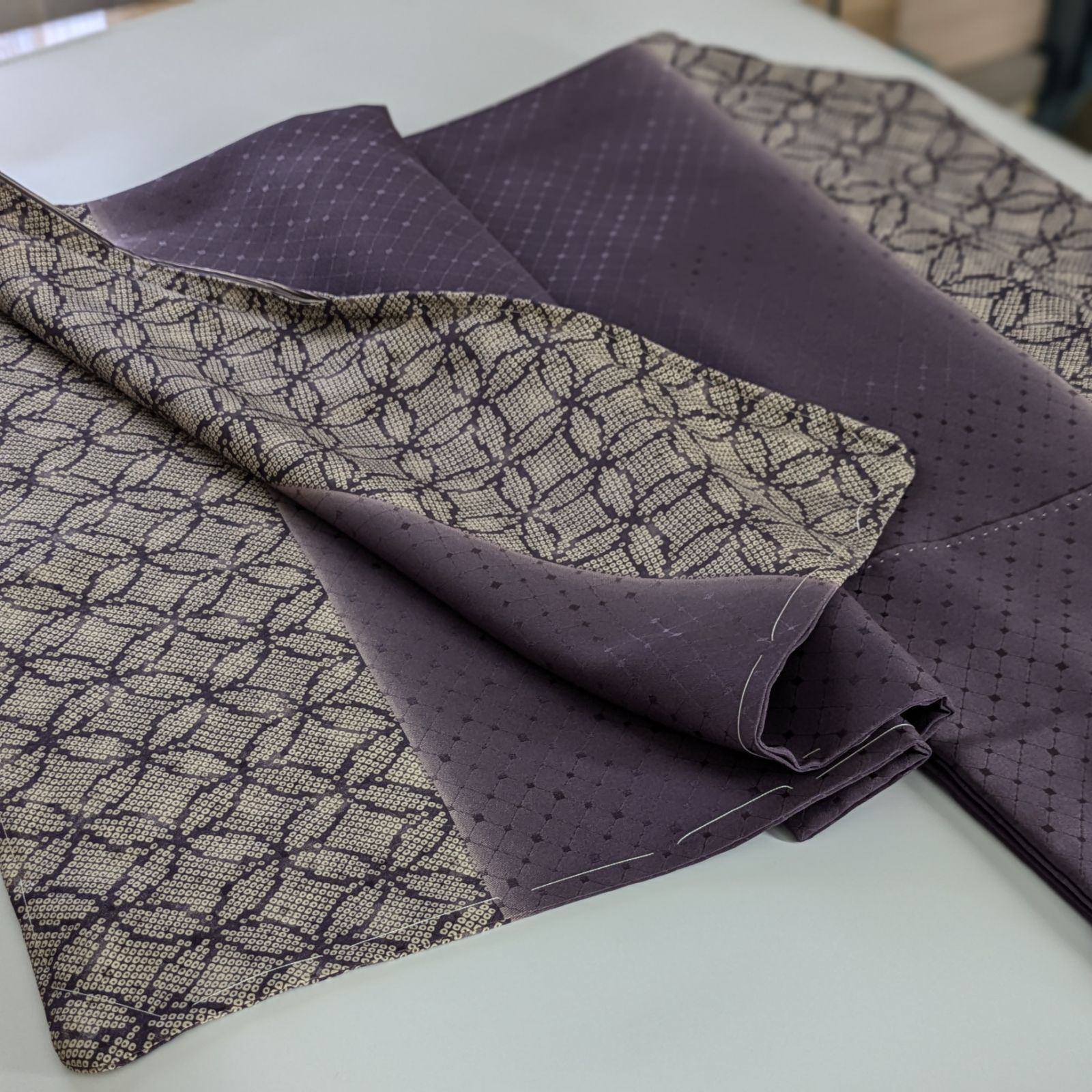 シュトラウス衣正絹小紋七宝鹿の子柄