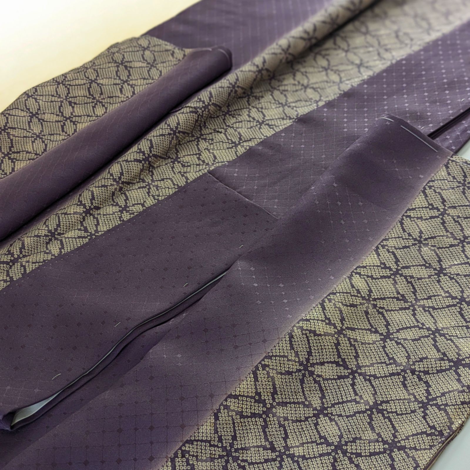 シュトラウス衣正絹小紋七宝鹿の子柄