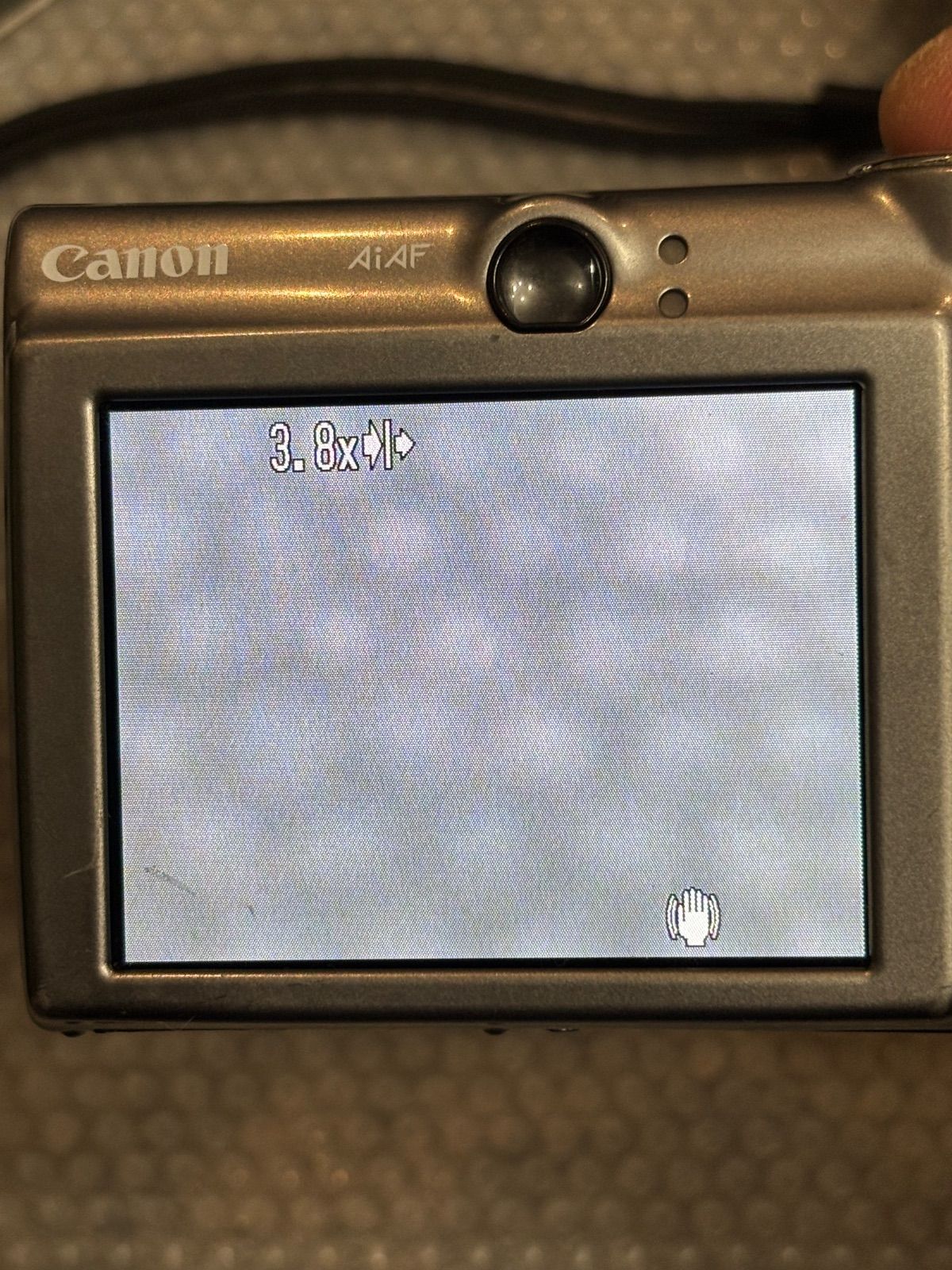 Canon IXY900