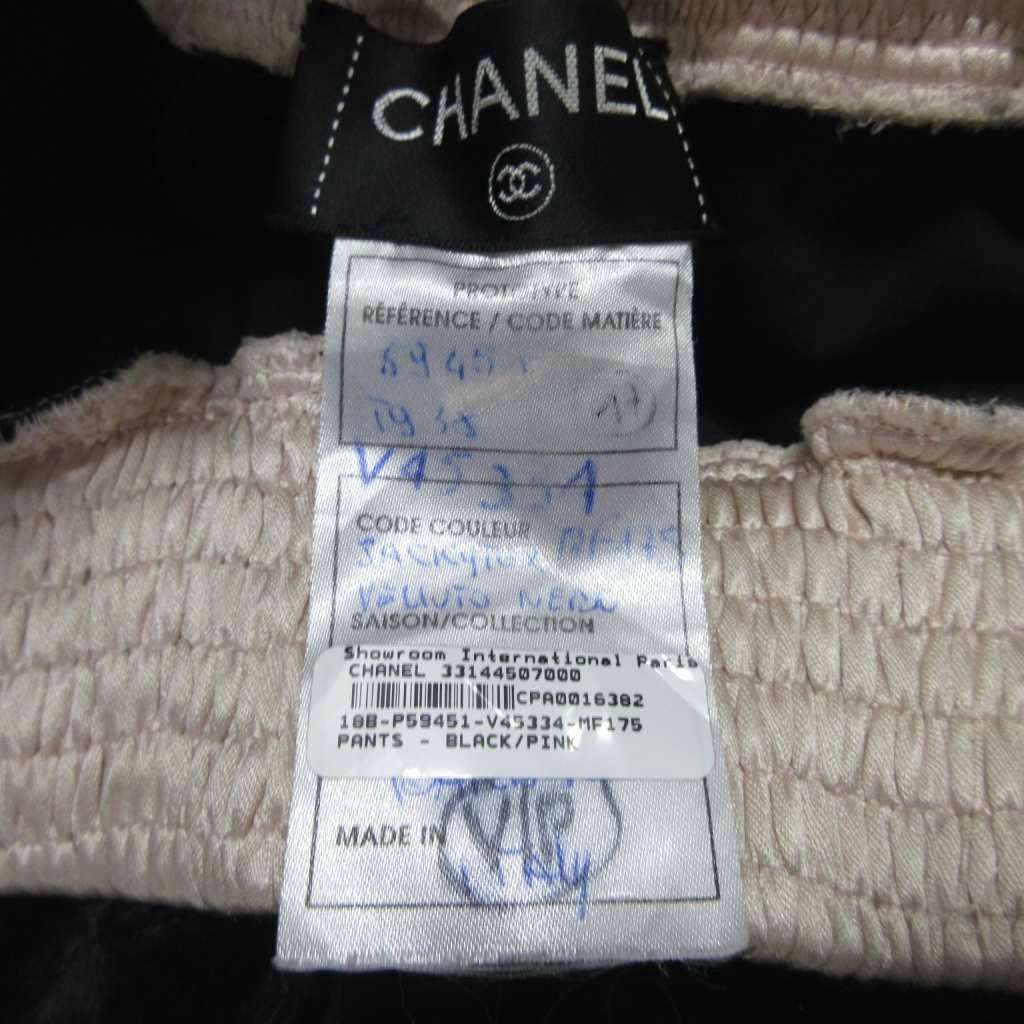 CHANELシャネルパンツ[希少品] CHANEL シャネル ベロアパンツ ショートパンツ ボトムス レディース