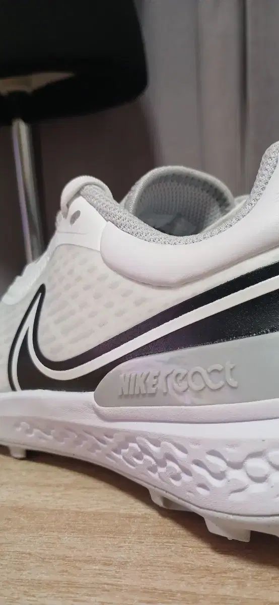 ナイキ インフィニティ プロ 2W ゴルフシューズ 230サイズ 箱なし WWW_SMP1DAWEKUDUS_SCH_ID