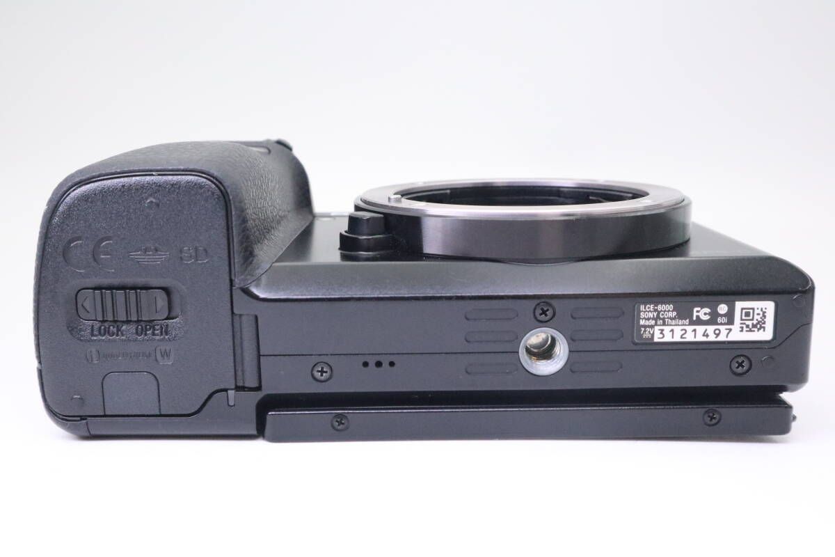 SONY α6000 ミラーレス一眼カメラ E 16-50mm Amazon | SONY ミラーレス一眼 α6000 ダブルズームレンズキット E PZ