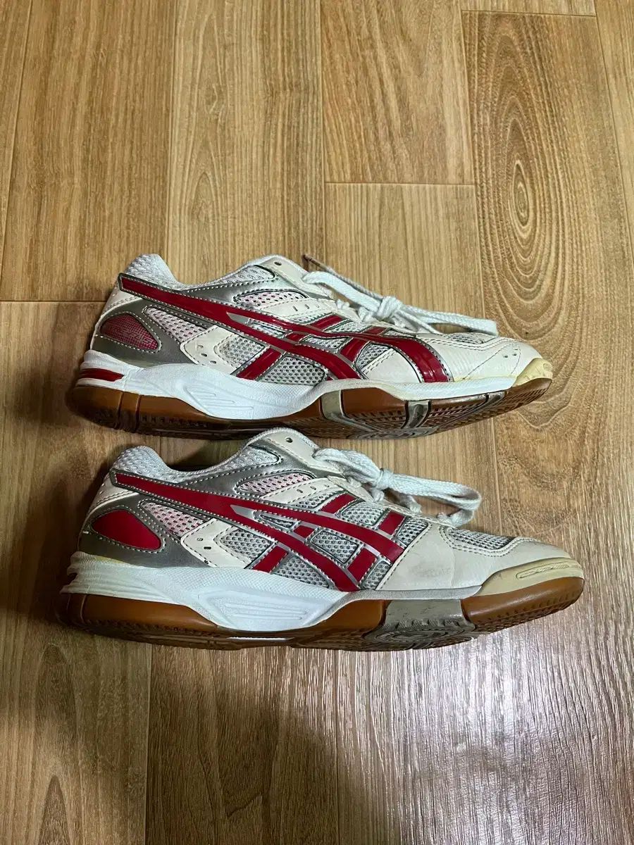 アシックス ローテ リブレ 体大受験シューズ バドミントンシューズ