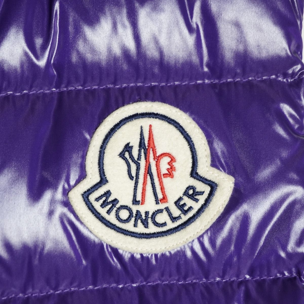 早い者勝ち　美品　モンクレール GAHANA ダウンベスト ロゴワッペン 正規品 美品モンクレール GAHANA ダウンベスト ロゴワッペン ブラック 正規品