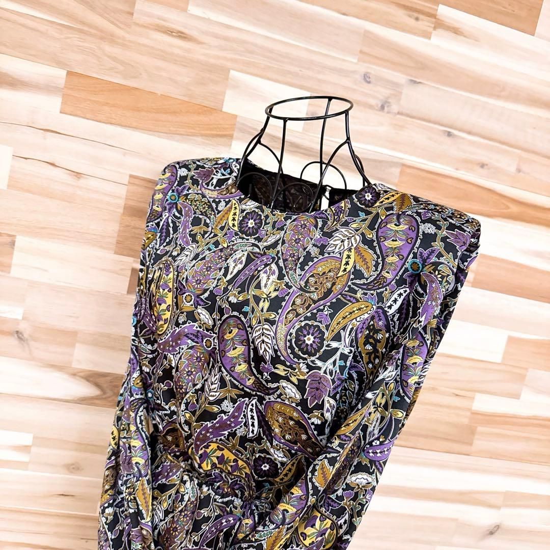 ザラ バック オープン ペイズリー 巻きデザイン ワンピース 総柄 S 紫×黒