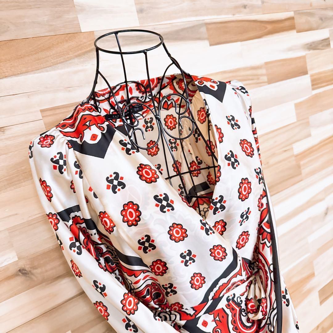 スカーフ柄ペイズリー