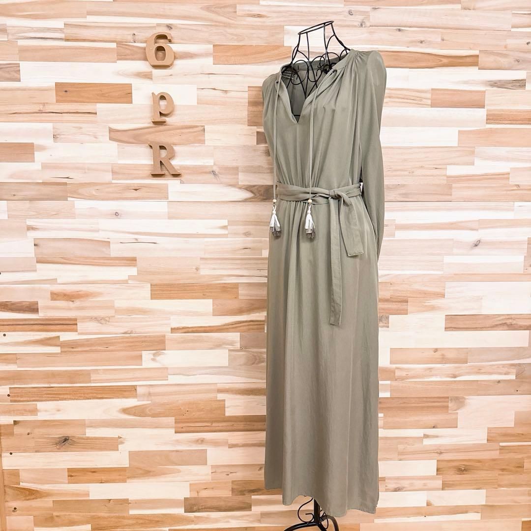 タッセル リゾートSカーキ