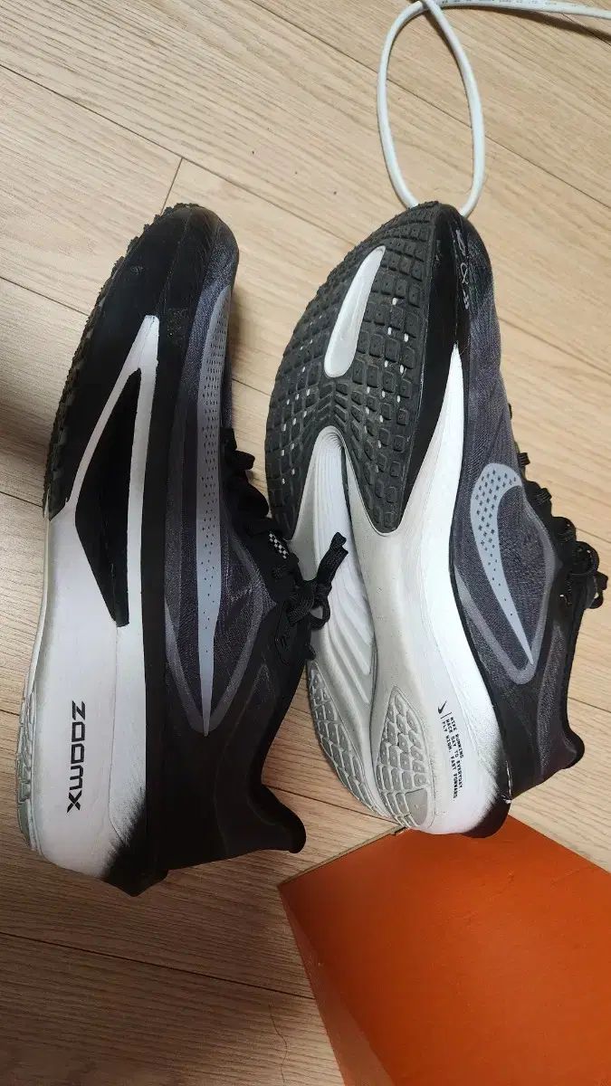 ナイキ ズームフライ6 ブラック 275