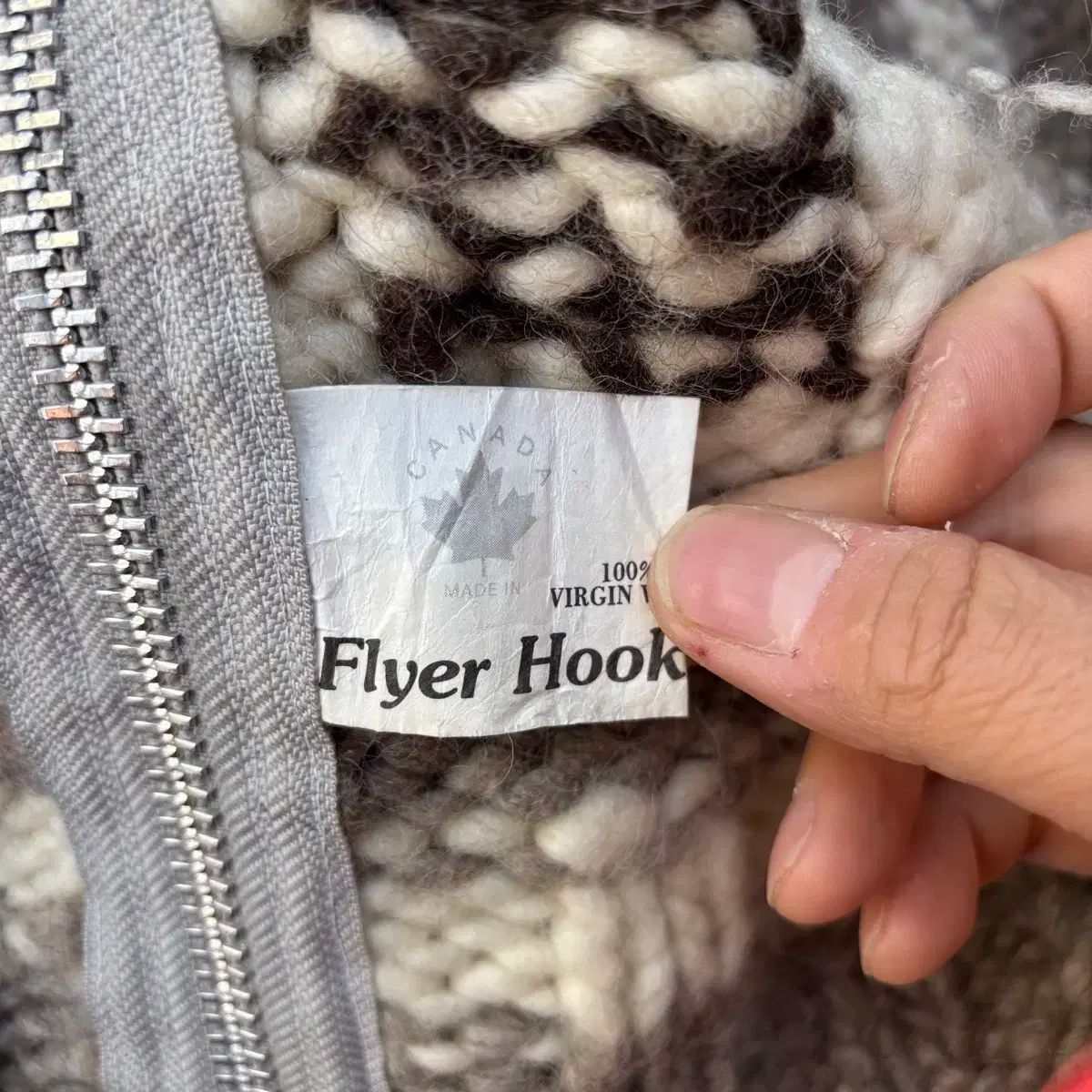 flyer hooks