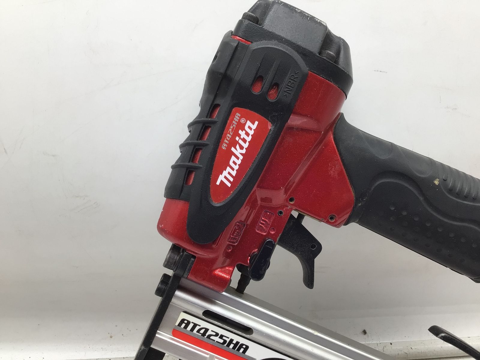 品 Makita マキタ 高圧エアタッカ AT425HA ITIWBEFS3HGW エコツール笠寺店 M02