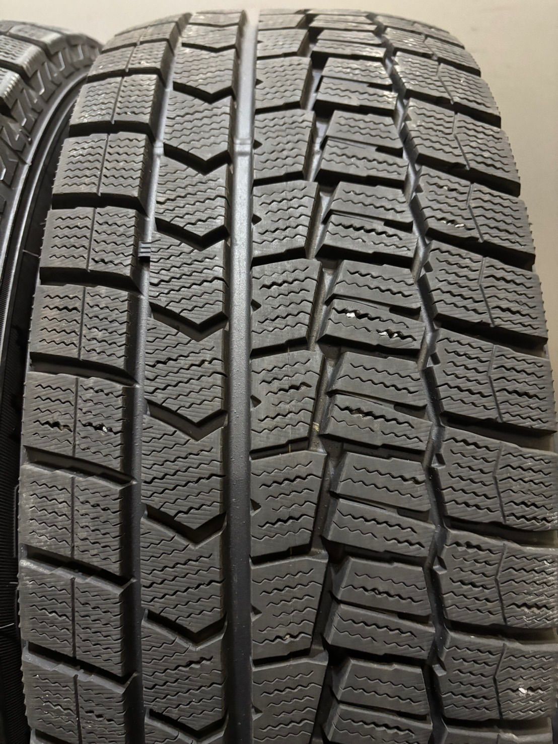 215 60 R 16 DUNLOP WINTER MAXX WM 02 22年製 スタッドレス 4本 ダンロップ ウィンターマックス クラウン ヴェゼル CX 3 南4 K 724