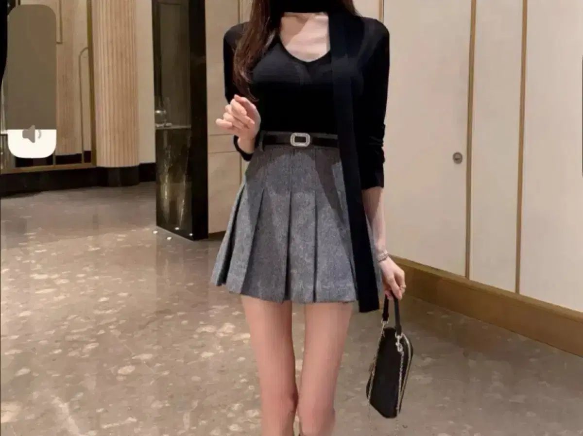 엉넬 ROSSUM J ジェイ JAY ジョンソン ショールーム ベルト プリーツ ミニスカート