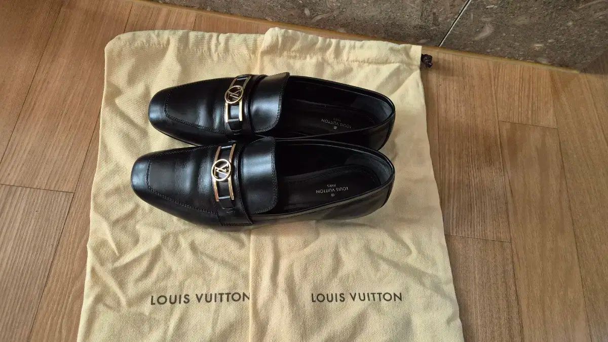 ルイヴィトン アッパーケース フラット ローファー