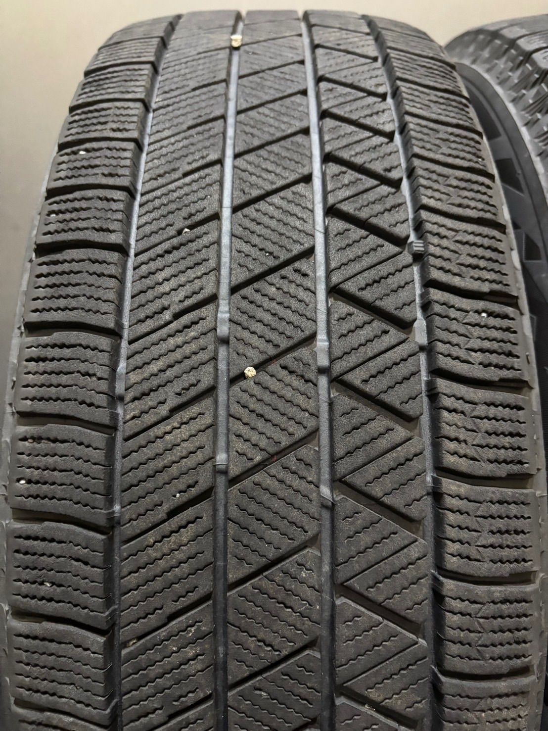 H スタッドレス