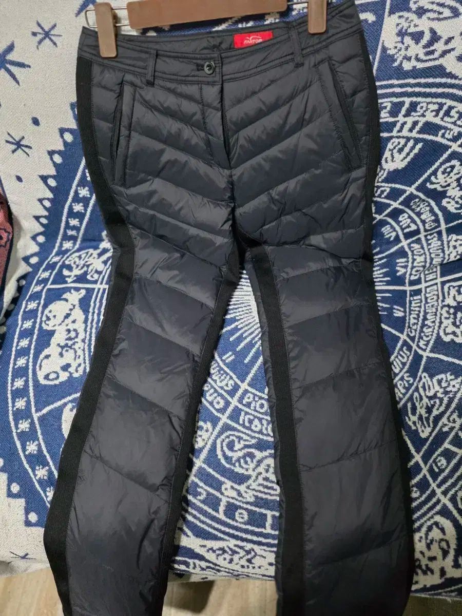 ファンテム レディース ダウン ズボン ブラック
