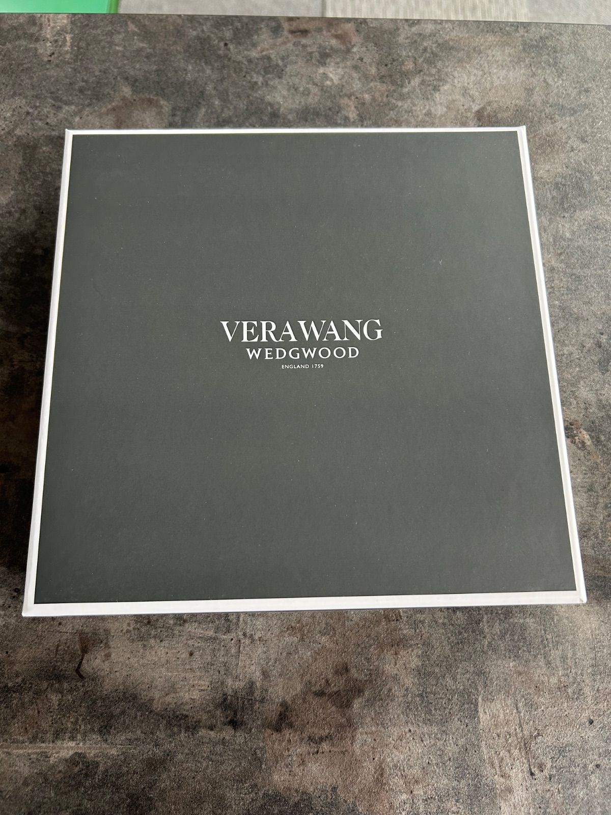 未使用　　VERAWANG ラブノット　ツインフォトフレーム 未使用 VERAWANG ラブノット ツインフォトフレーム 未使用 VERAWANG