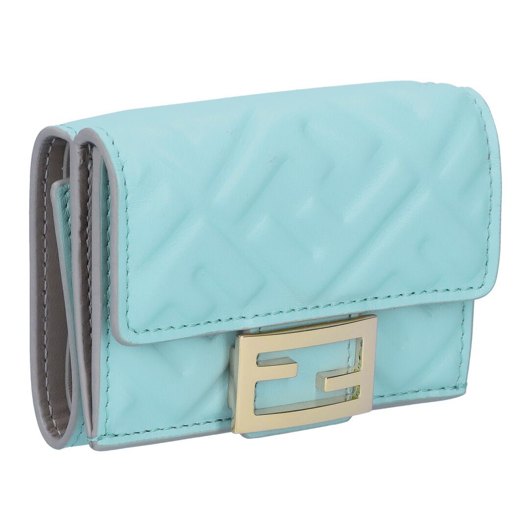 フェンディ FENDI 折財布 三つ折り財布 BAGUETTE バゲット 8M0395 AT00 F1PQI AQUIPER TORTORA FFモチーフ マイクロ ライトブルー お取り寄せ