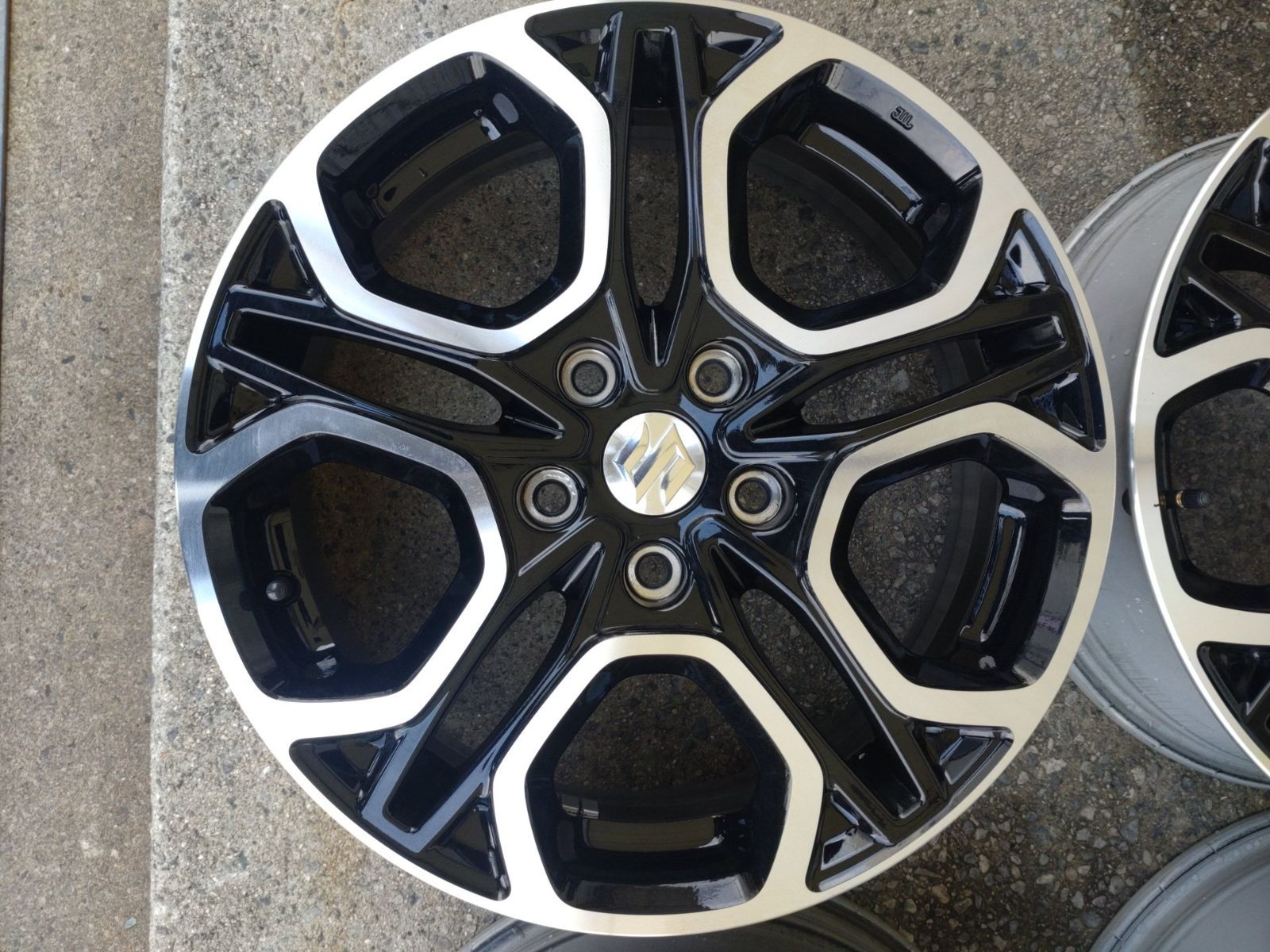 SUZUKI スズキ スイフトスポーツ ZC 33 S 17インチ 17 x 6 5 50 PCD 114 3 H 4本セット