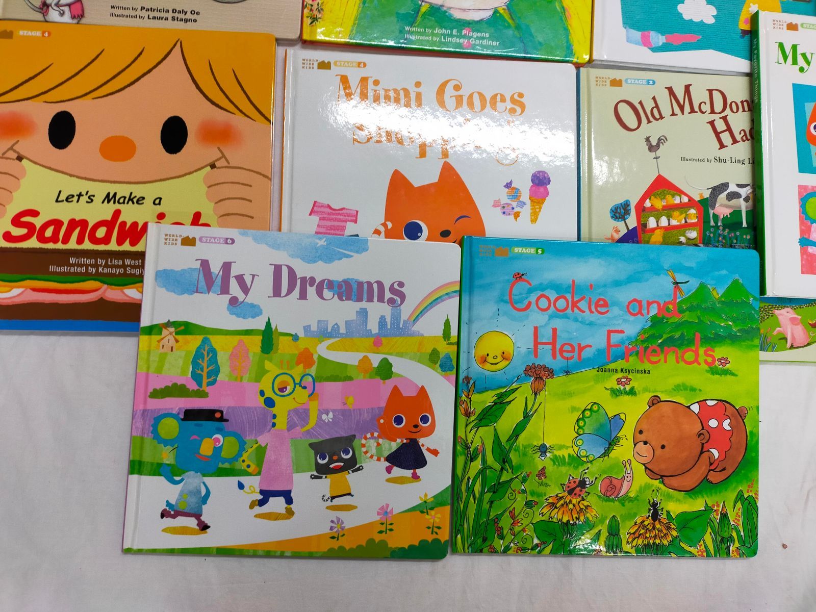 SET2F-202501117-01 Benesse World Wide Kids 英語絵本 16冊セット