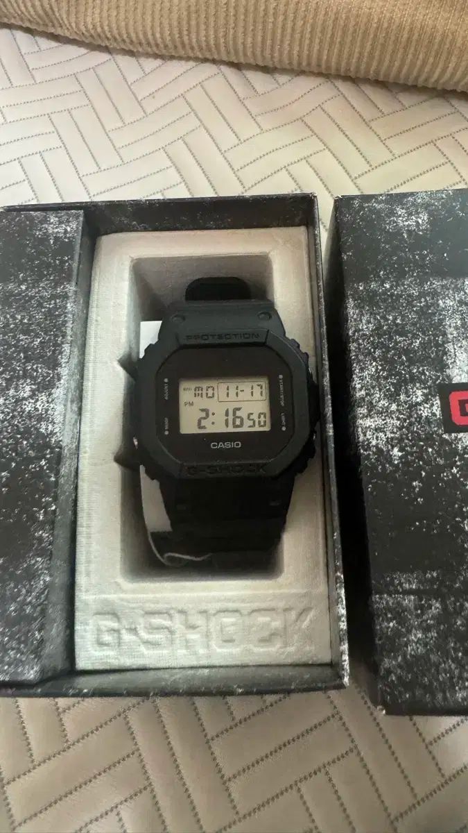 G-SHOCK ジーショック dw5600bce