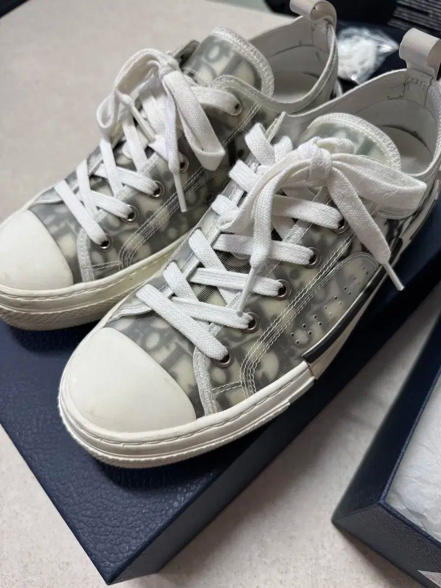 39 ディオール オブリーク B23 スニーカー