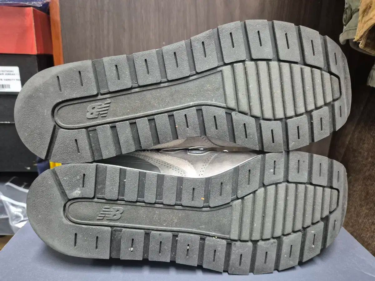 ニューバランス 996 グレー 260サイズ WWW_SMP1DAWEKUDUS_SCH_ID