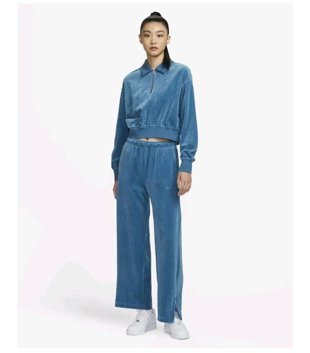 ナイキ レディース コーデュロイ クォータージップ Tシャツ パンツ