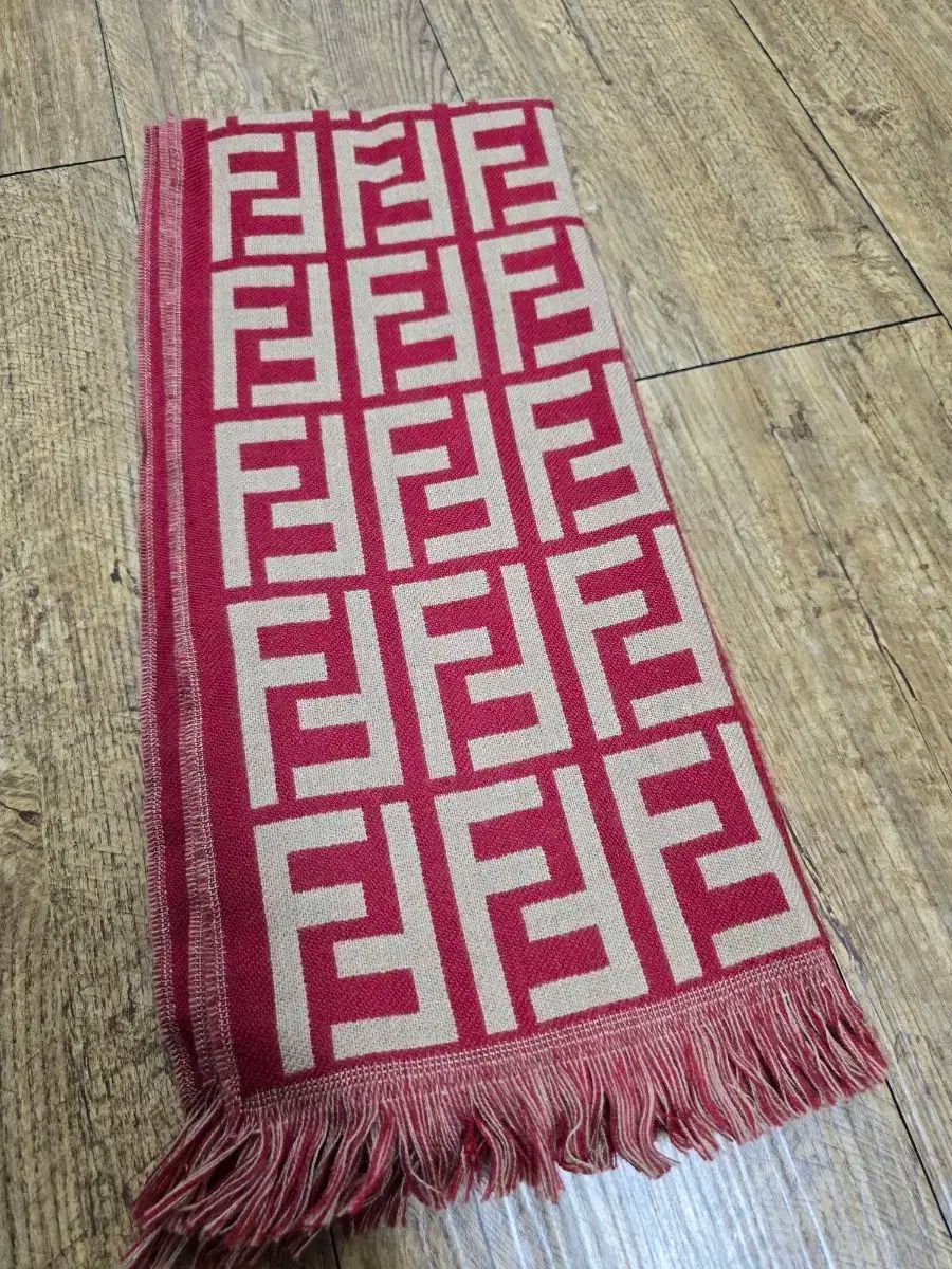 マフラー 店舗にて100万円台