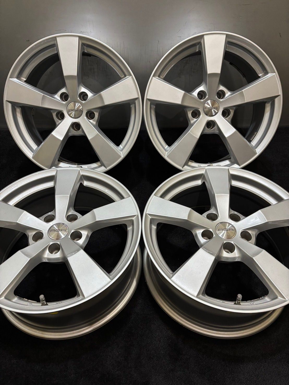 AGA 17インチ 7 5 J 30 112 H アルミホイール 4本 BMW 3シリーズ アウディ A 4 1 K 728
