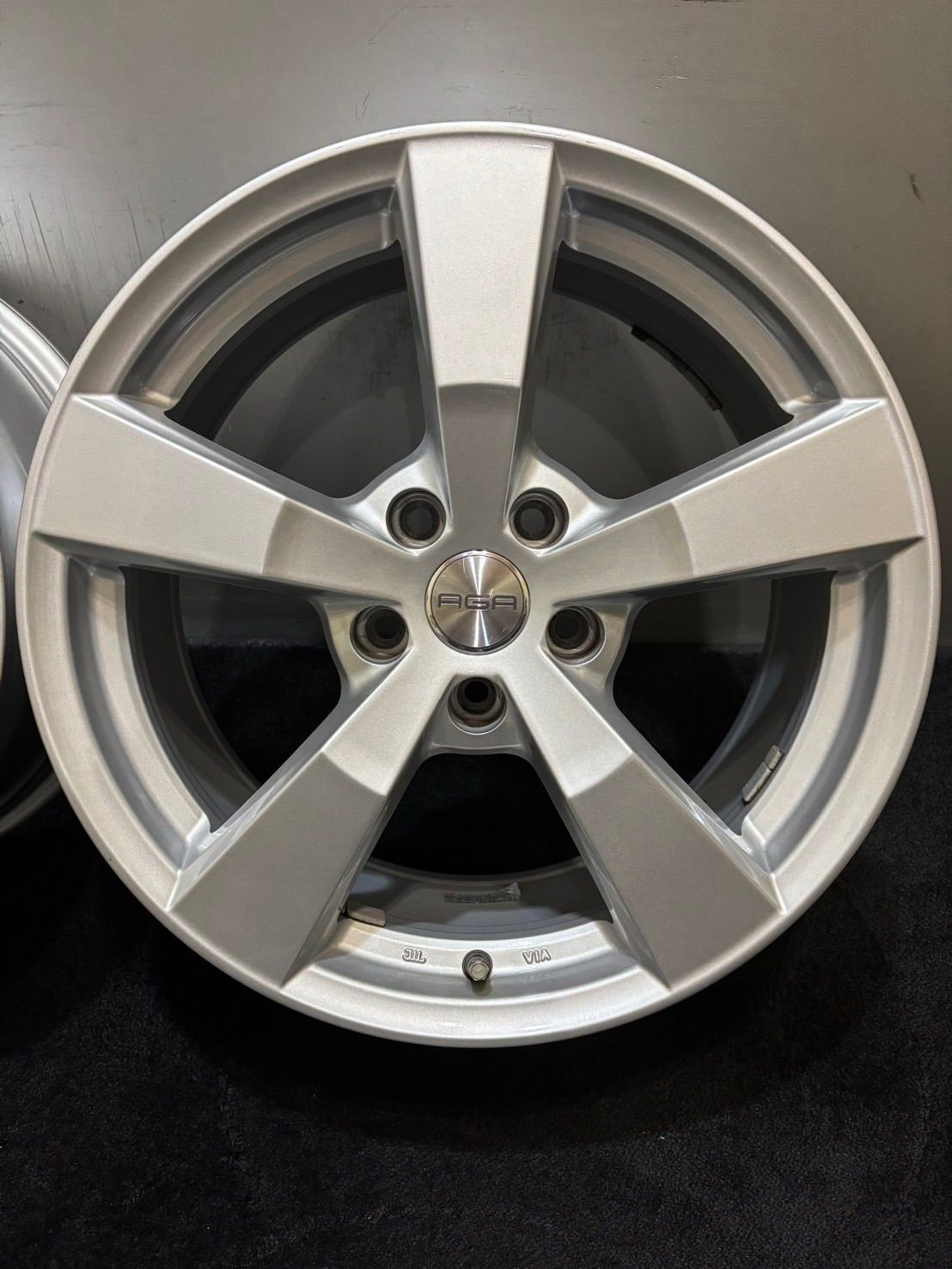 アルミホイール