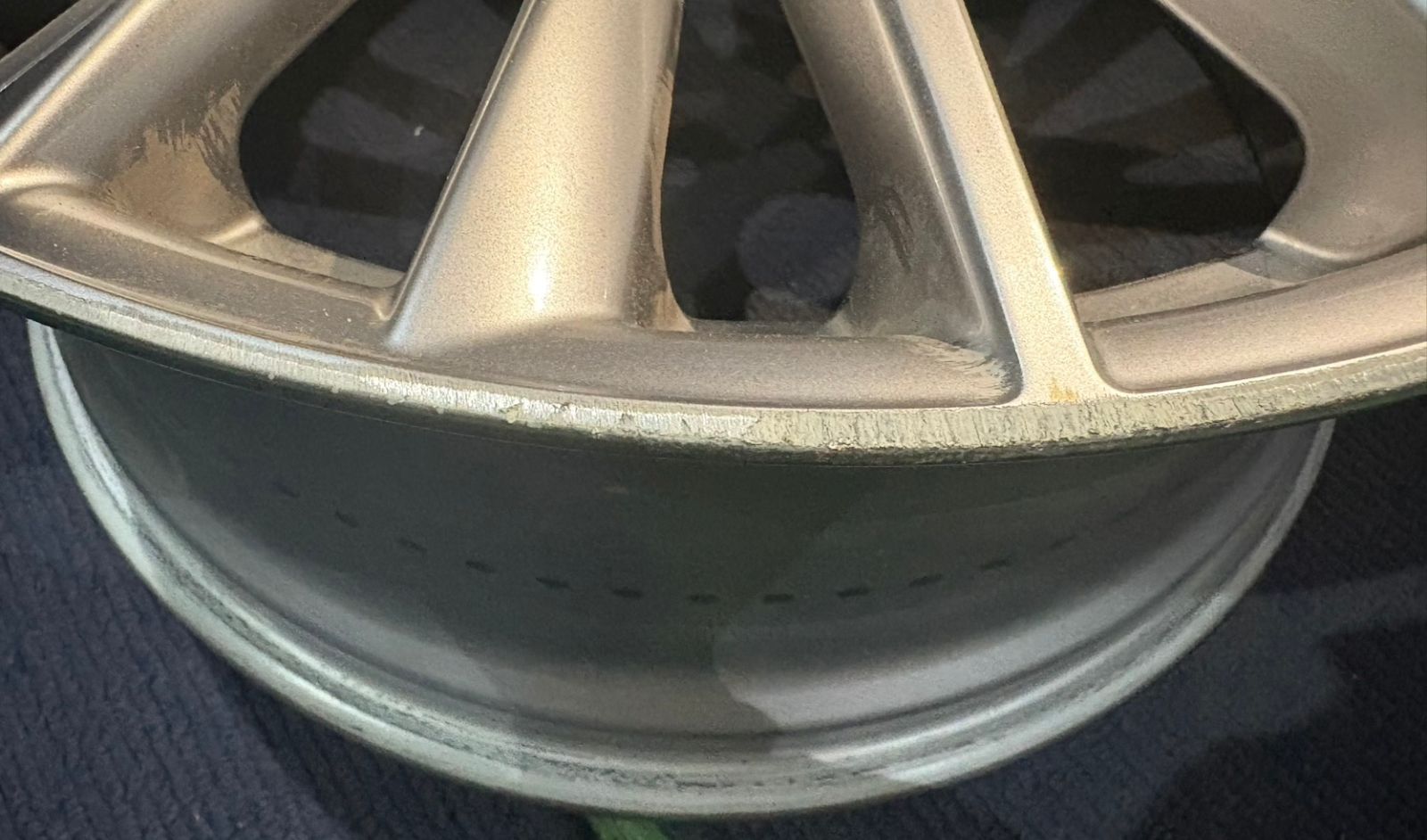  LEXUS IS 19インチ ホイール1本 8 5 J 45 PCD 114 3 ハブ径約60 No 729 19インチ ホイール