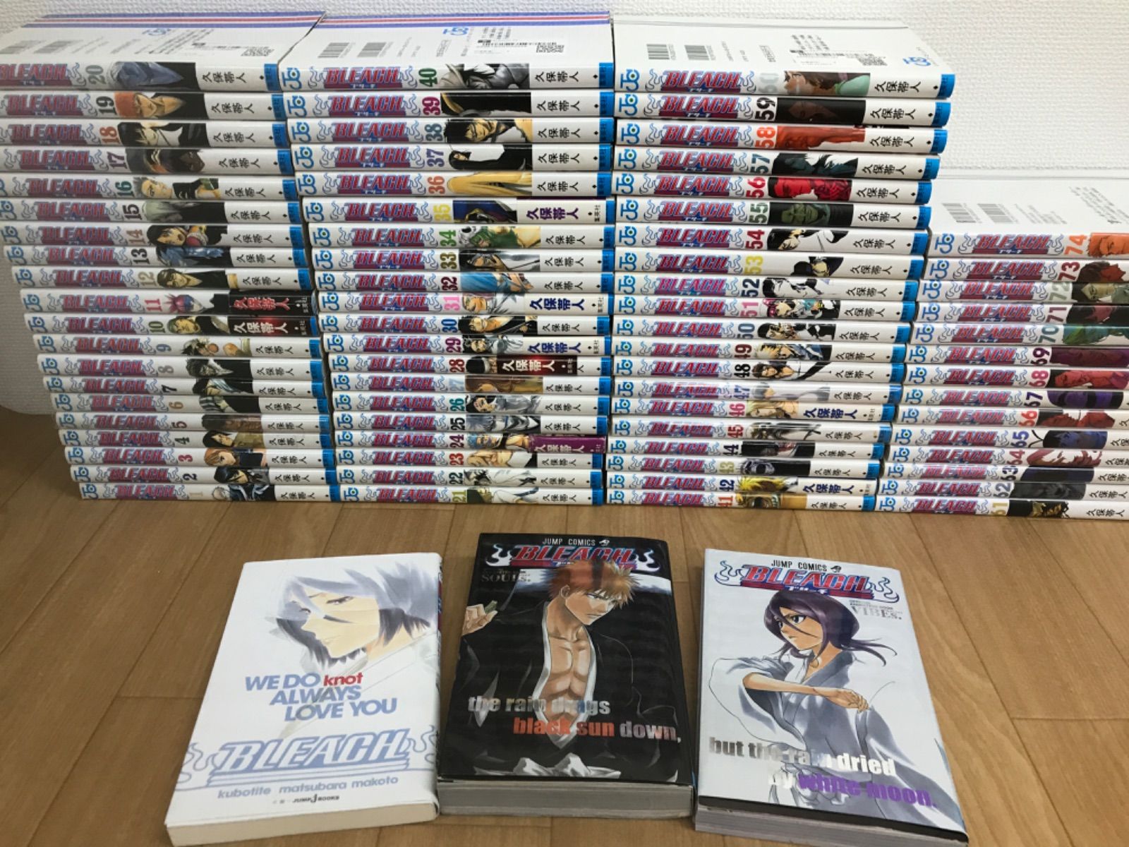 ☆【未開封5冊】BLEACH ブリーチ 1～74巻 コミック全巻セット+付属本3