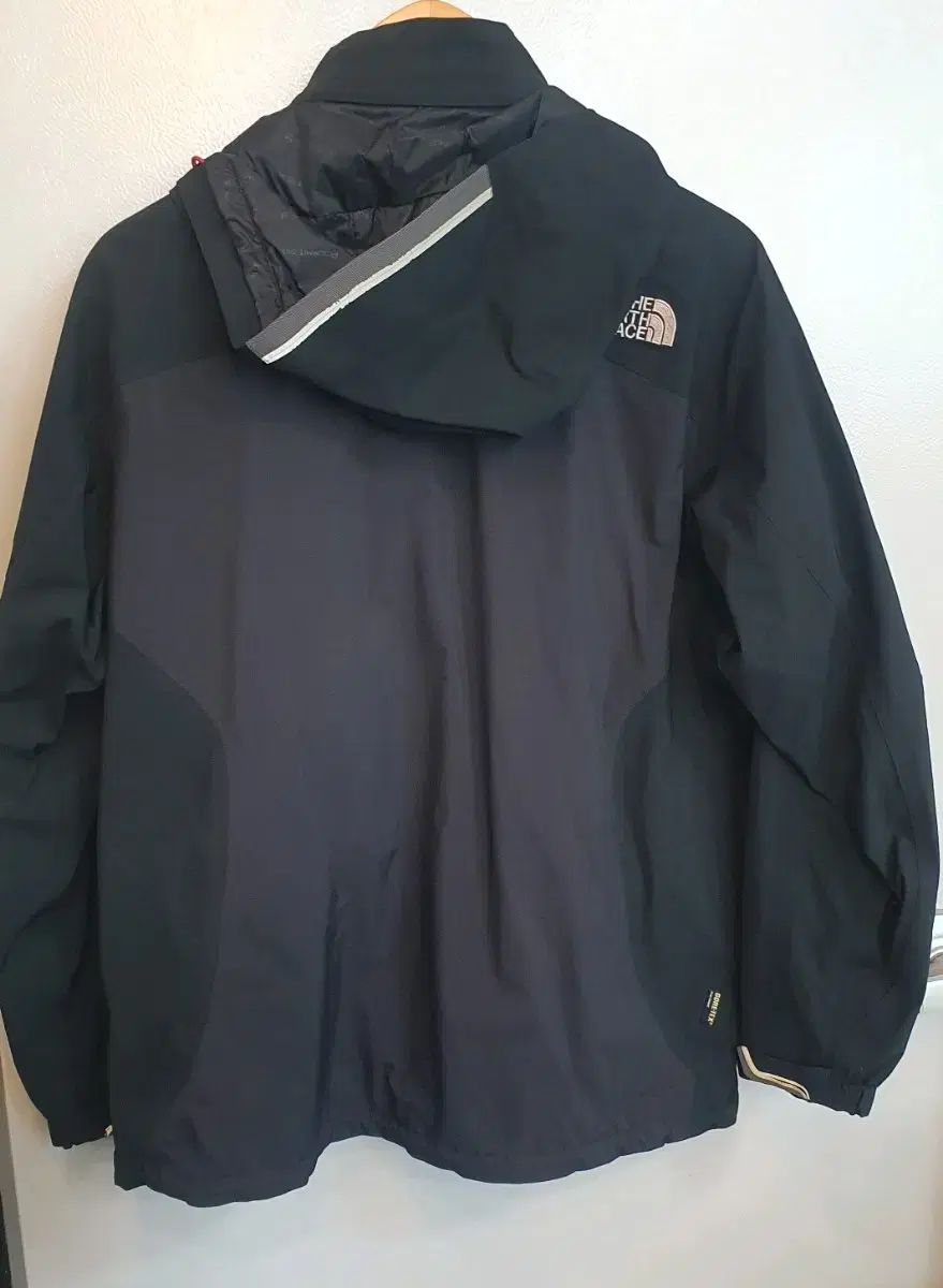 GORE-TEX ウィンドブレーカー