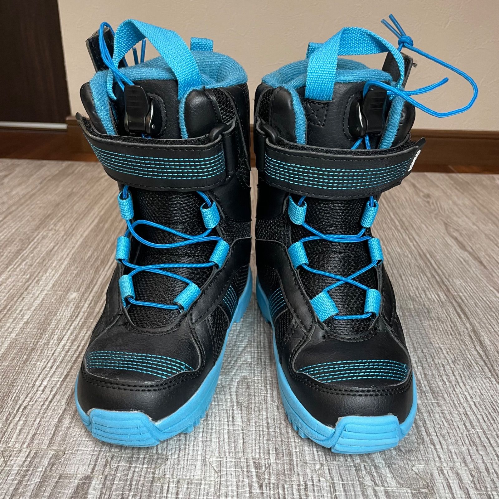 数回使用 キッズスノーボード IGNIO 100cm＋バイン＋20cm ブーツ IGNIO キッズ スノーボード 90cm バイン ブーツ 18.0〜18.5cm 3点