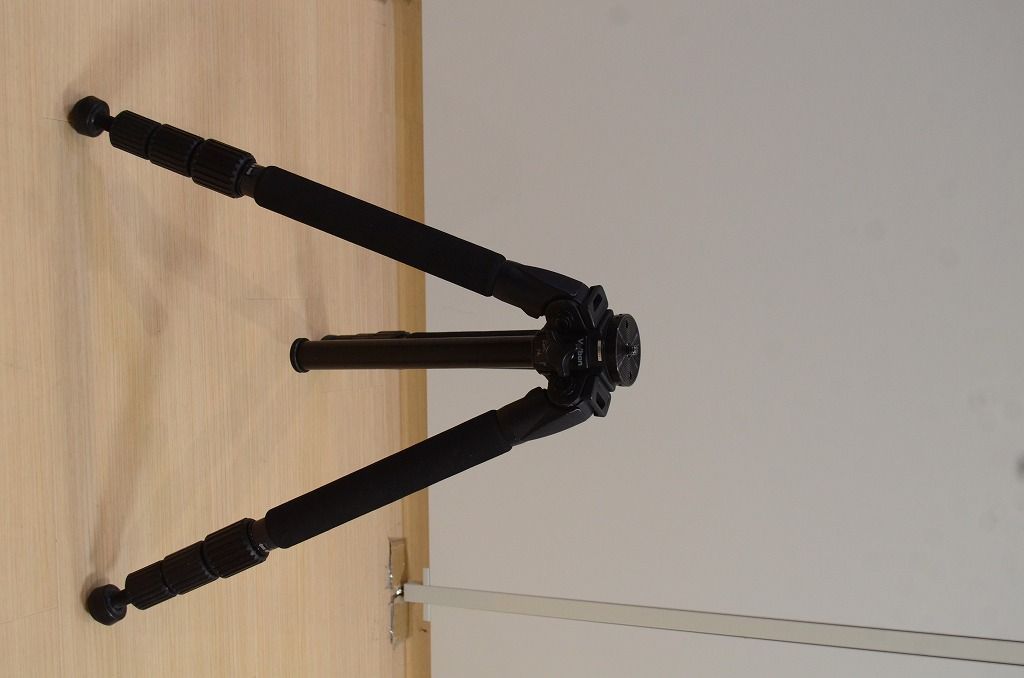 カーボン4段 三脚