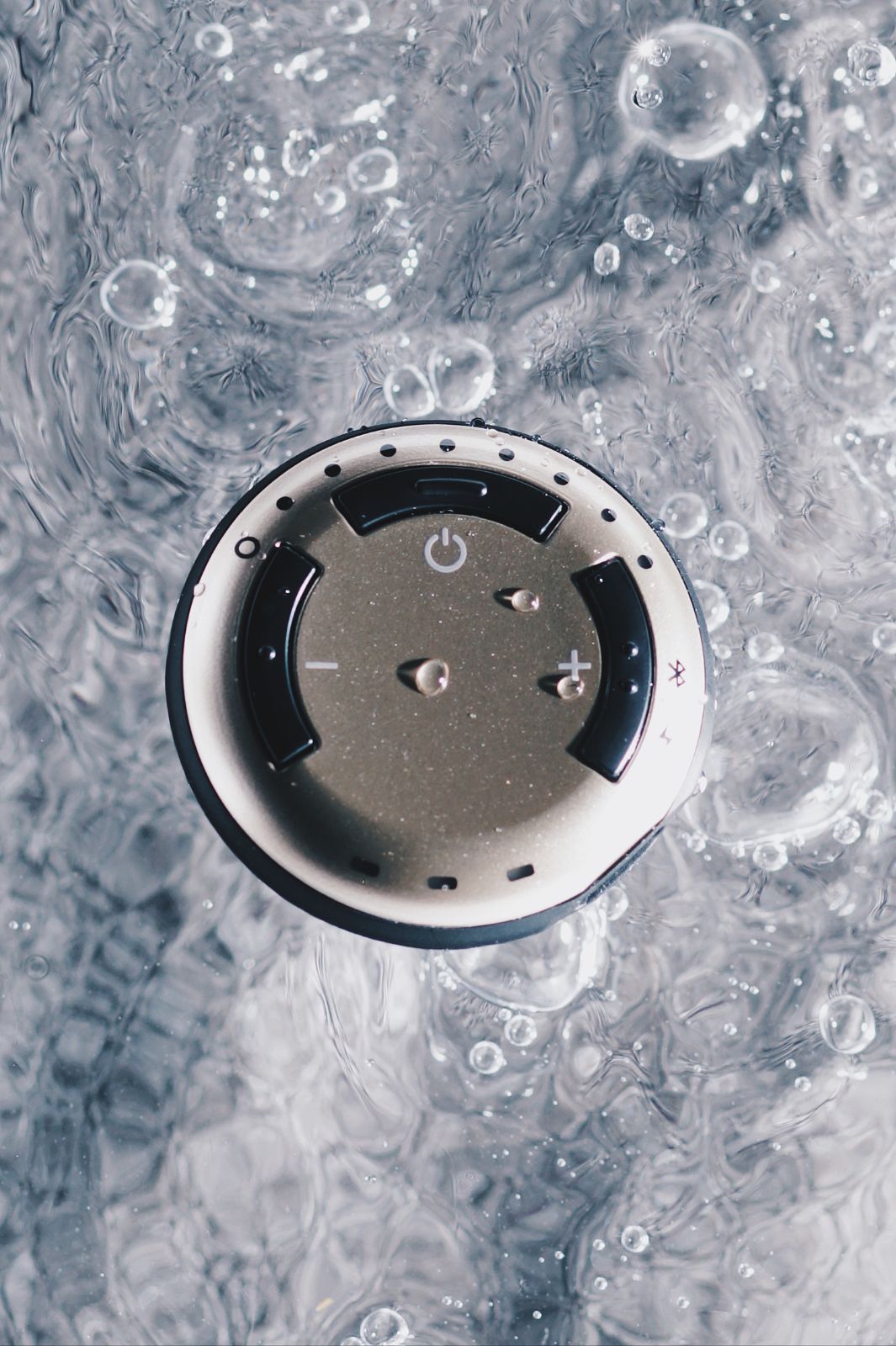 04124 JANCOSME 高品質美容フェイスマスク＆EMSテクノロジー採用ホームケア美顔器 MILINDA MILINDASET